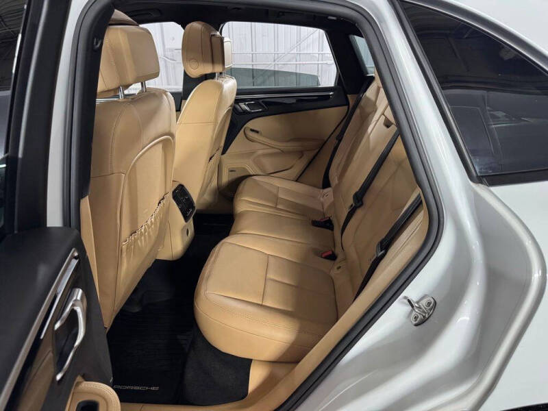2018 Porsche Macan