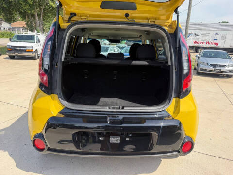 2016 Kia Soul +