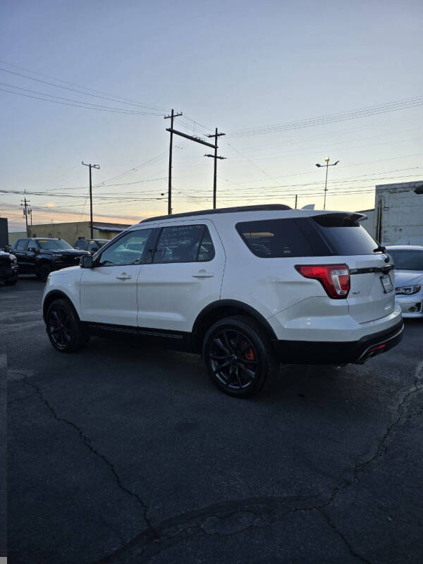 2017 Ford Explorer XLT