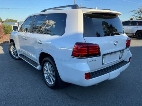 2010 Lexus LX 570