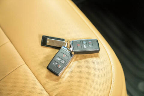 2024 Land Rover Range Rover P615 SV LWB