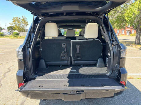 2019 Lexus LX 570