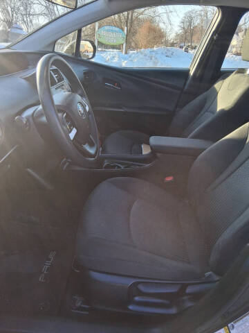 2016 Toyota Prius Two