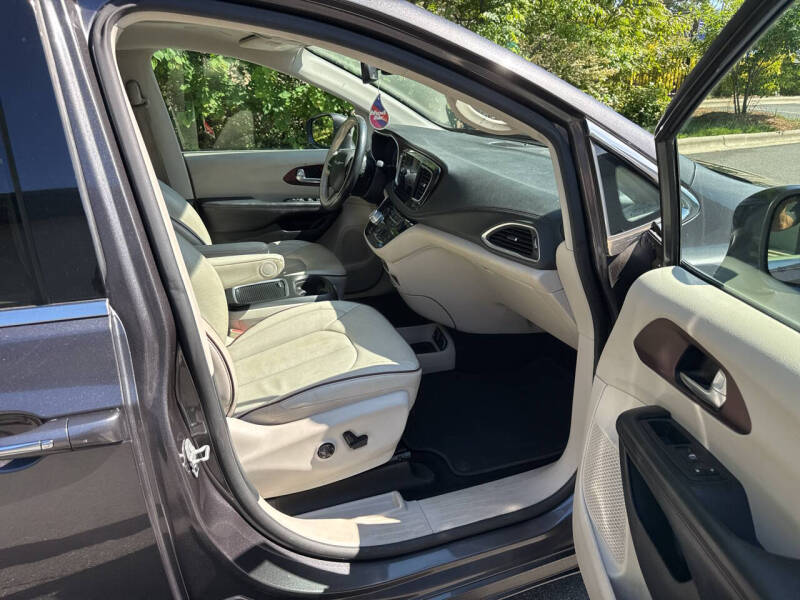 2020 Chrysler Pacifica Limited
