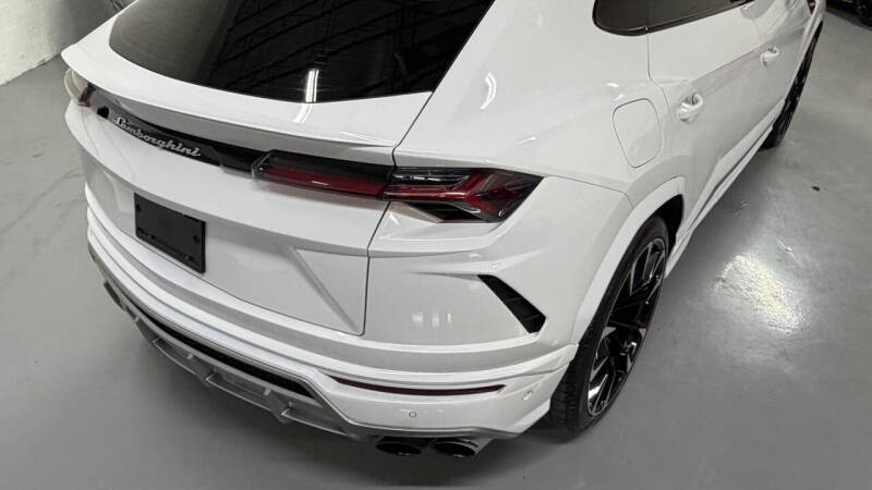 2020 Lamborghini Urus