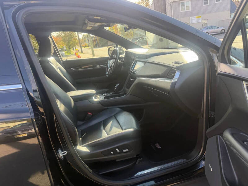 2020 Cadillac XT5 Premium Luxury