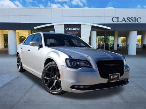 2023 Chrysler 300 S V6