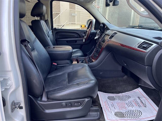 2011 Cadillac Escalade ESV Luxury