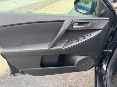 2011 Mazda MAZDA3 i Touring