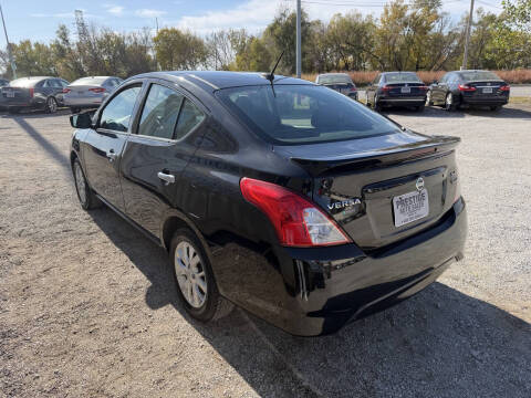 2018 Nissan Versa SV