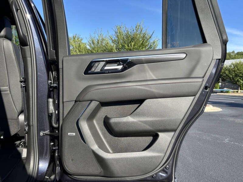 2025 Chevrolet Tahoe RST