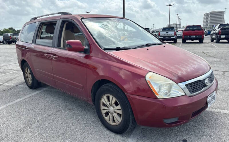 2012 Kia Sedona LX's photo