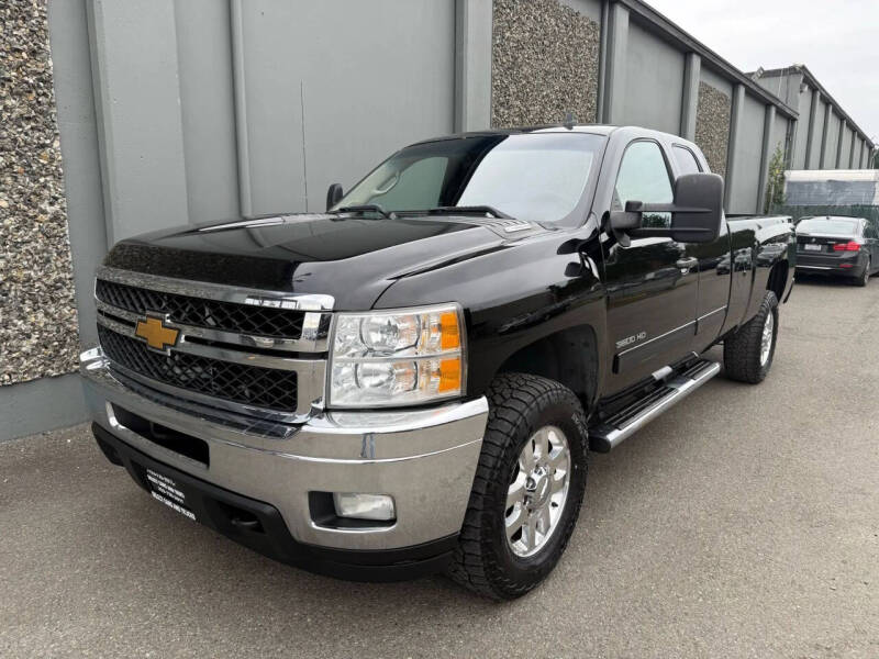 2013 Chevrolet Silverado 3500HD LT's photo