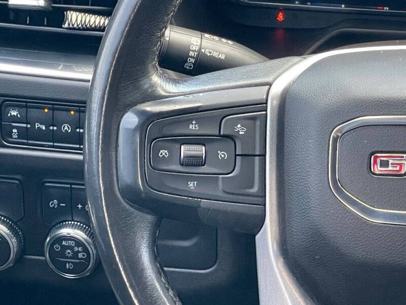 2022 GMC Yukon XL SLT