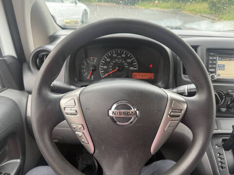 2018 Nissan NV200 SV