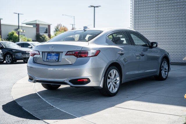 2018 Acura ILX w/Premium