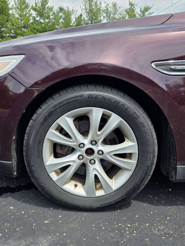 2011 Ford Taurus SEL