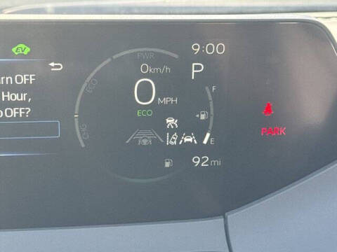 2025 Toyota Prius XLE