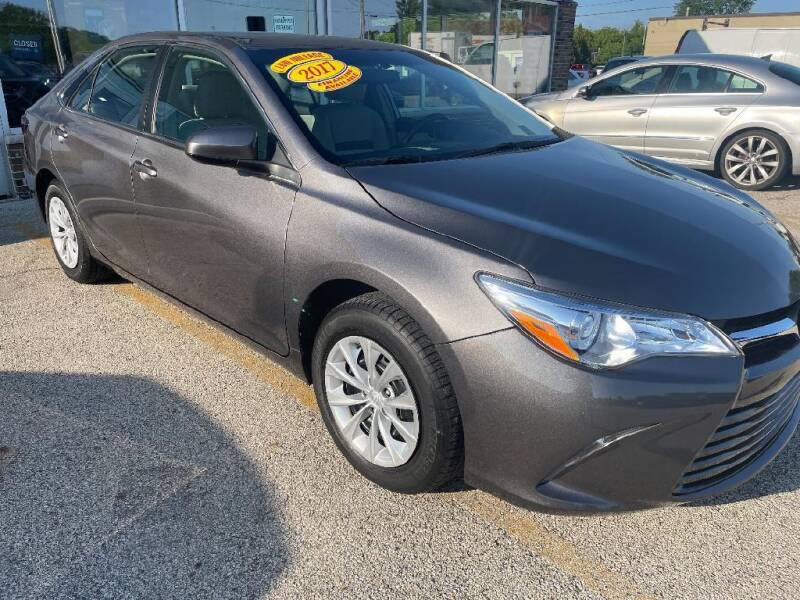 2017 Toyota Camry for sale at Jose’s Auto Sales Inc in Gurnee IL