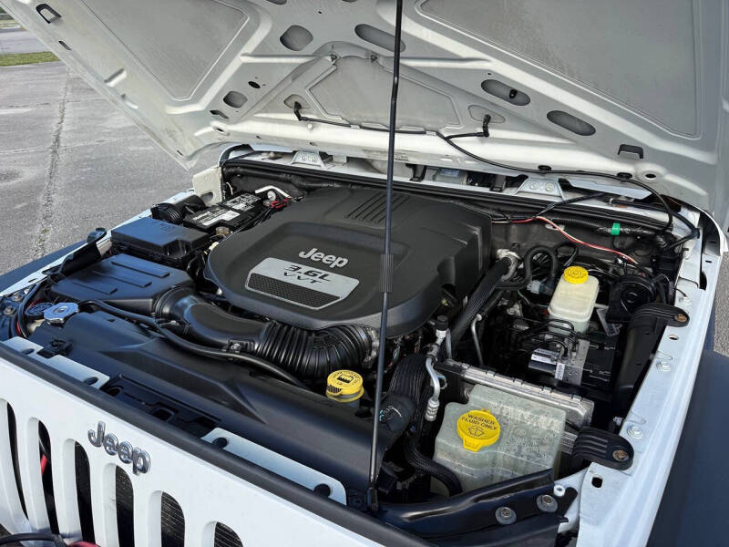 2013 Jeep Wrangler Unlimited Sport