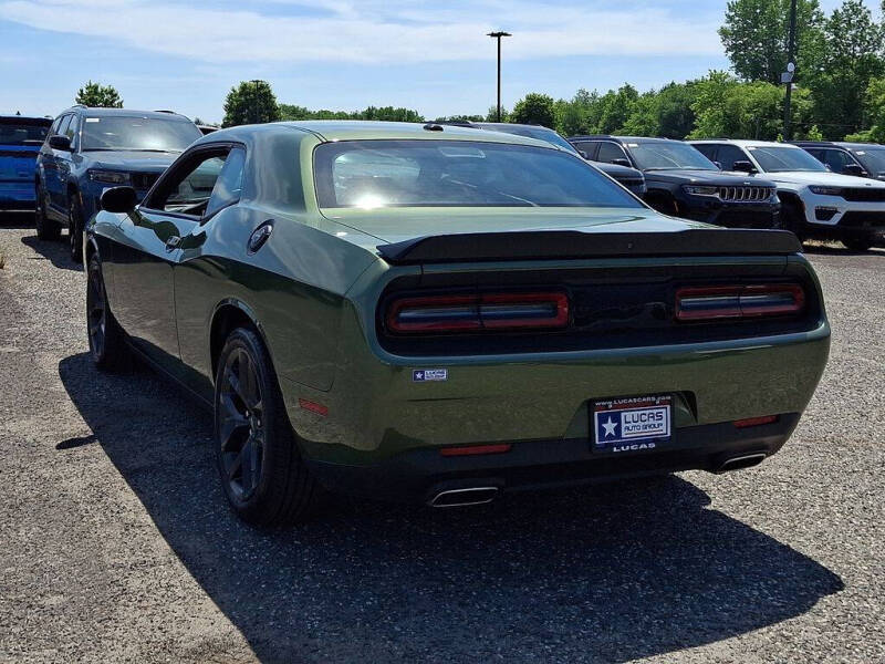 2021 Dodge Challenger SXT