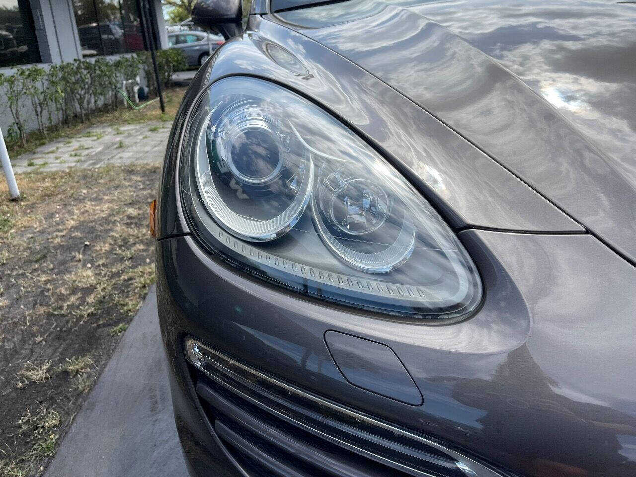 2011 Porsche Cayenne  - $18,900