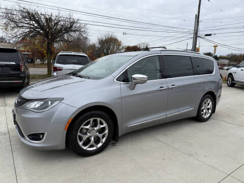 2017 Chrysler Pacifica Limited