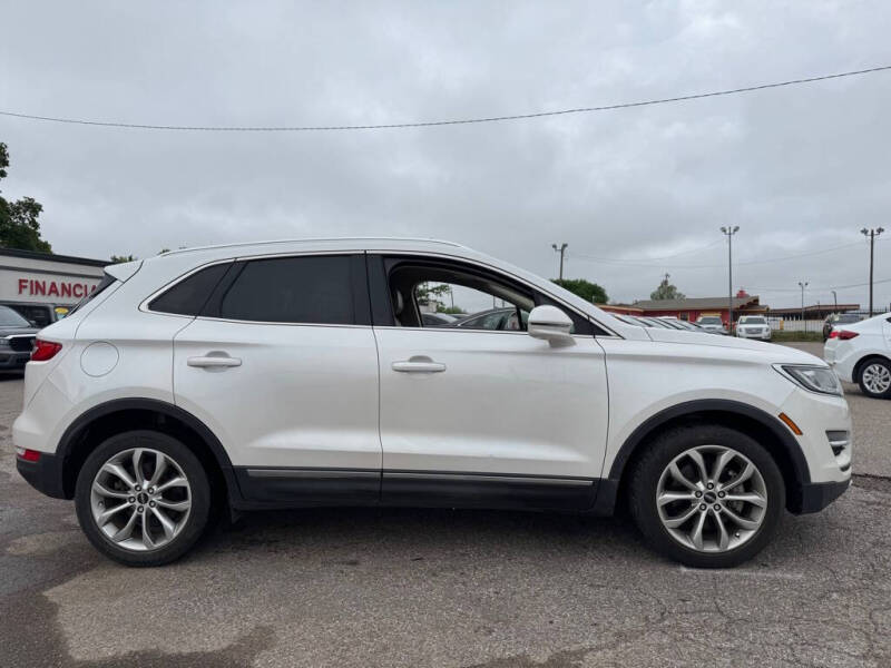 2017 Lincoln MKC Select