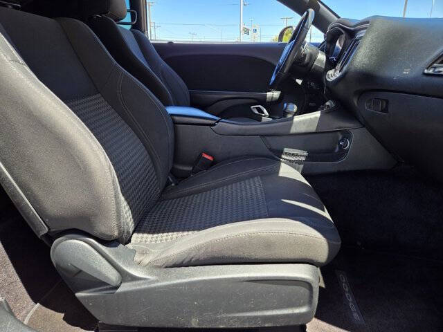 2017 Dodge Challenger SXT