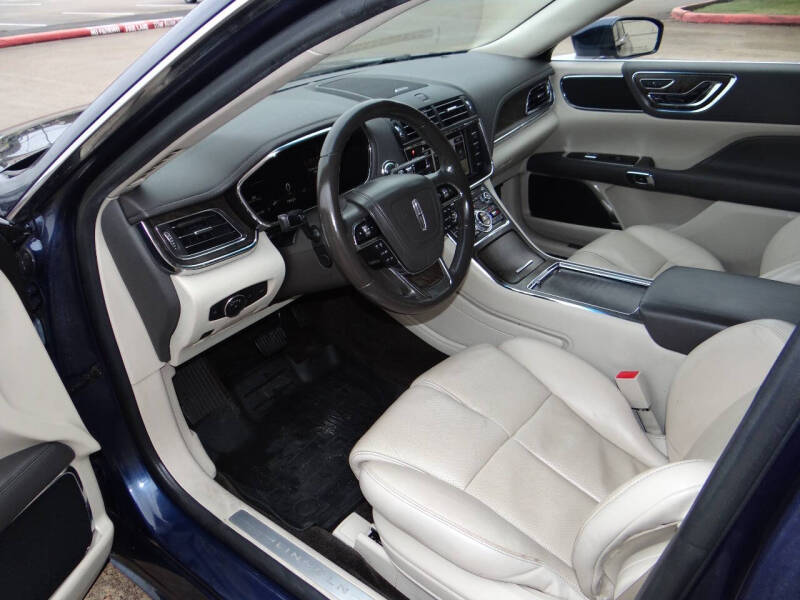 2017 Lincoln Continental Reserve