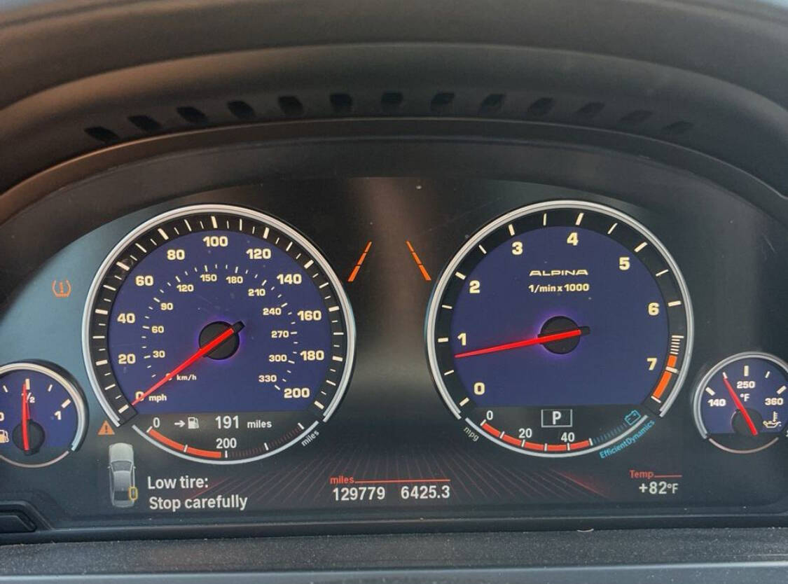 2011 BMW 7 Series 4