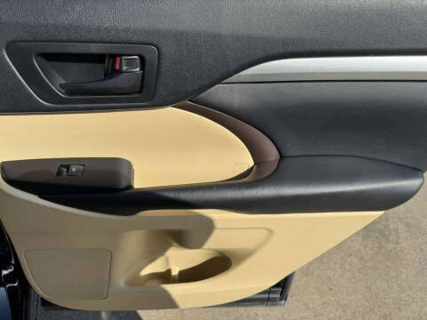 2019 Toyota Highlander LE Plus