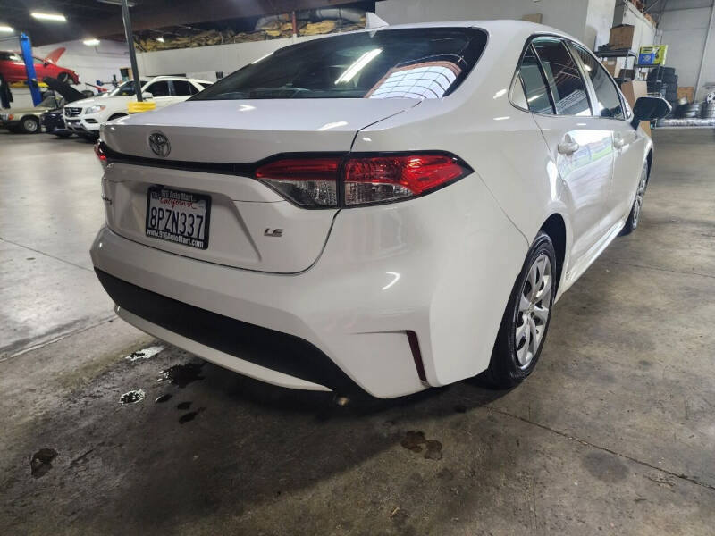 2020 Toyota Corolla LE