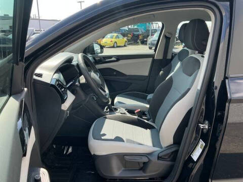 2025 Volkswagen Taos S 4Motion