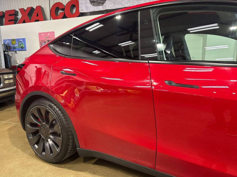 2023 Tesla Model Y Performance
