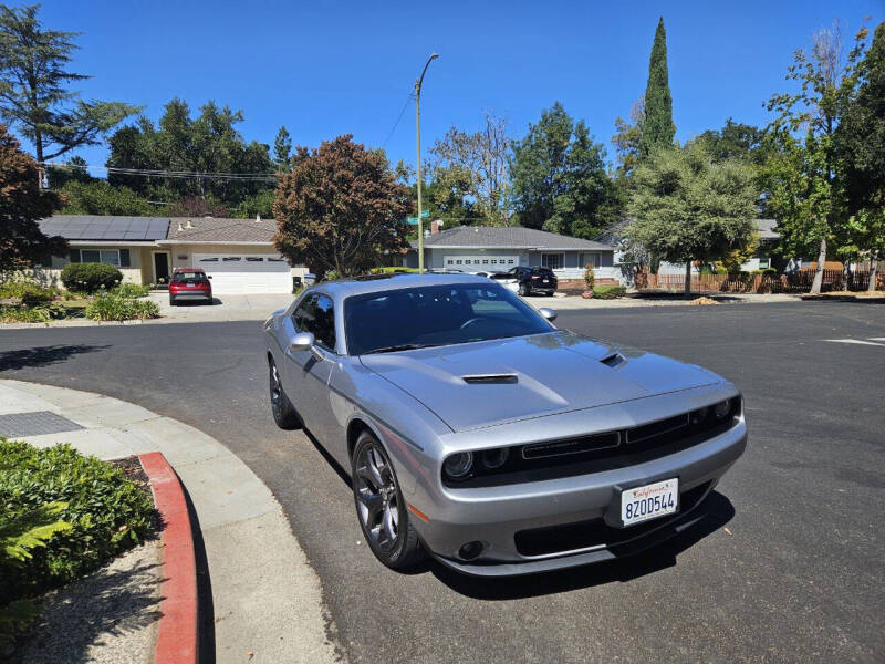 Image 6 of 2018 Dodge Challenger SXT Plus
