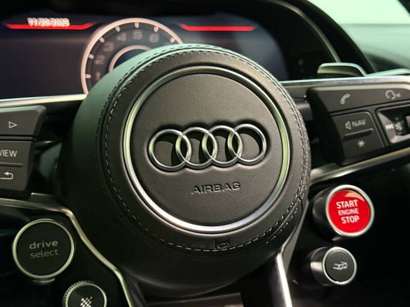 2022 Audi R8 5.2 V10 performance