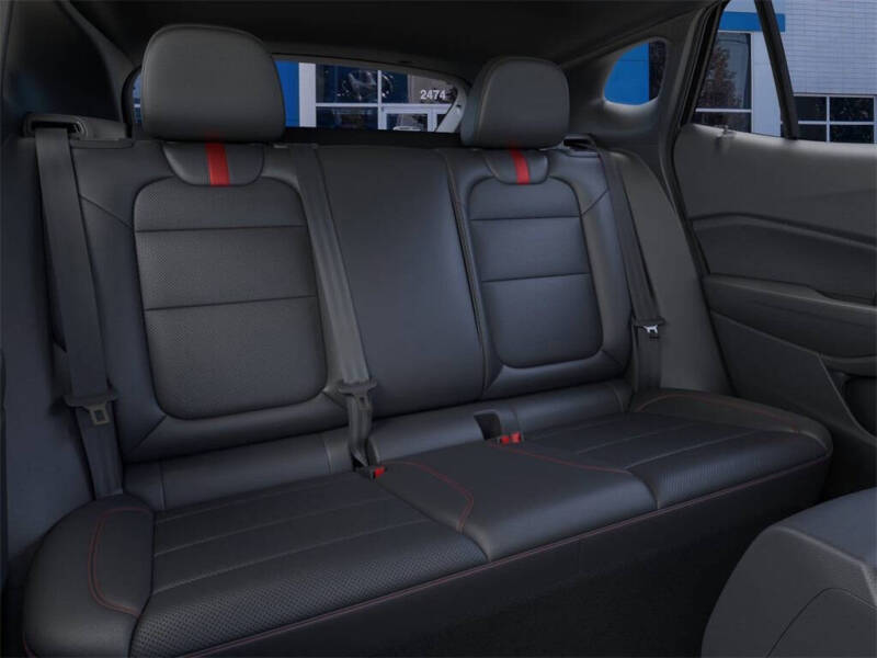 2025 Chevrolet Trax RS