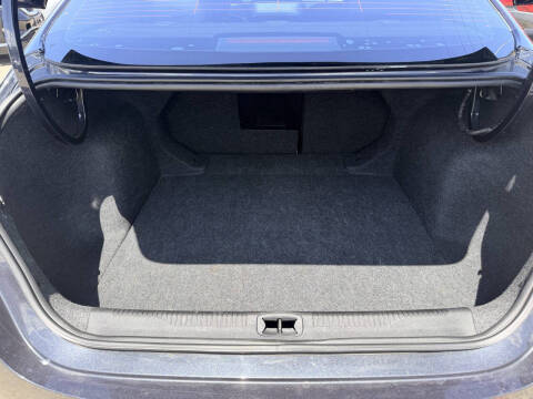 2017 Chrysler 200 Limited Platinum