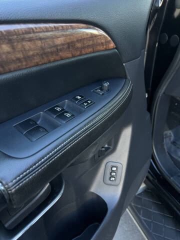 2010 Nissan Armada Platinum