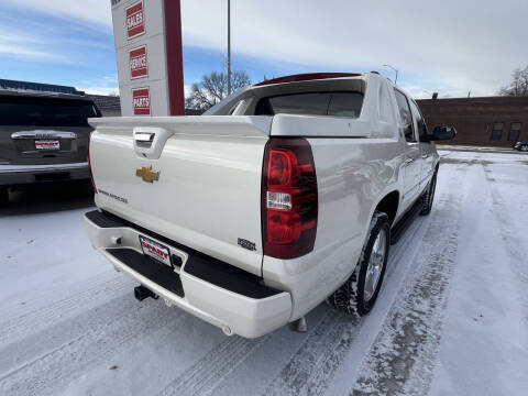 2013 Chevrolet Avalanche LTZ Black Diamond