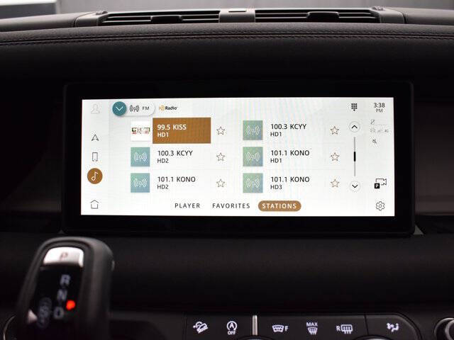 2023 Land Rover Defender 90 SE