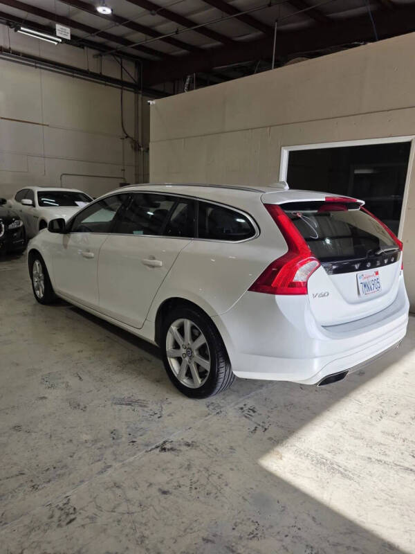 2016 Volvo V60 T5 Drive-E Premier