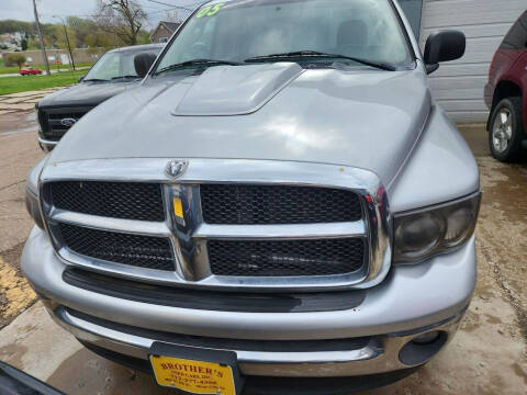 2005 Dodge Ram 1500 for sale at Brothers Used Cars Inc in Sioux City IA