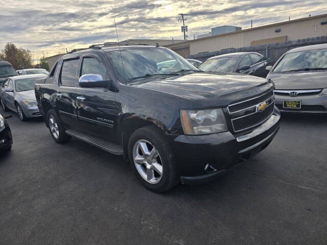 2011 Chevrolet Avalanche for sale at ENZO AUTO in Parma, OH