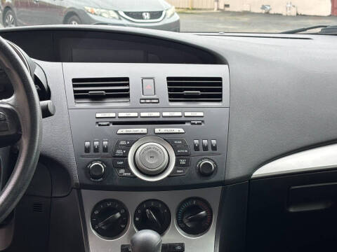 2010 Mazda MAZDA3 i Touring