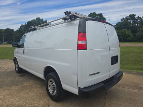 2022 Chevrolet Express 2500