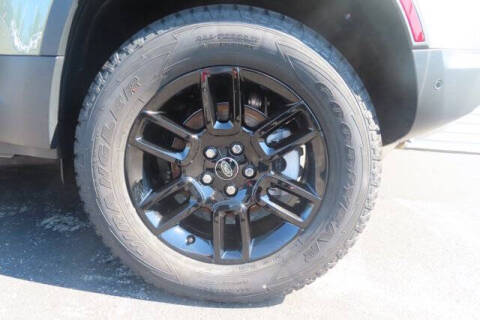 2024 Land Rover Defender 110 P300 S