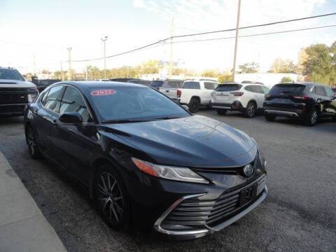 2022 Toyota Camry Hybrid XLE