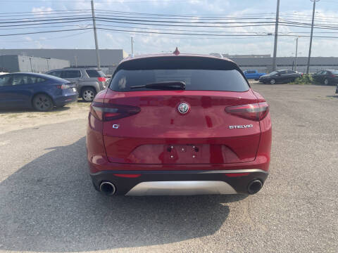 2018 Alfa Romeo Stelvio Ti